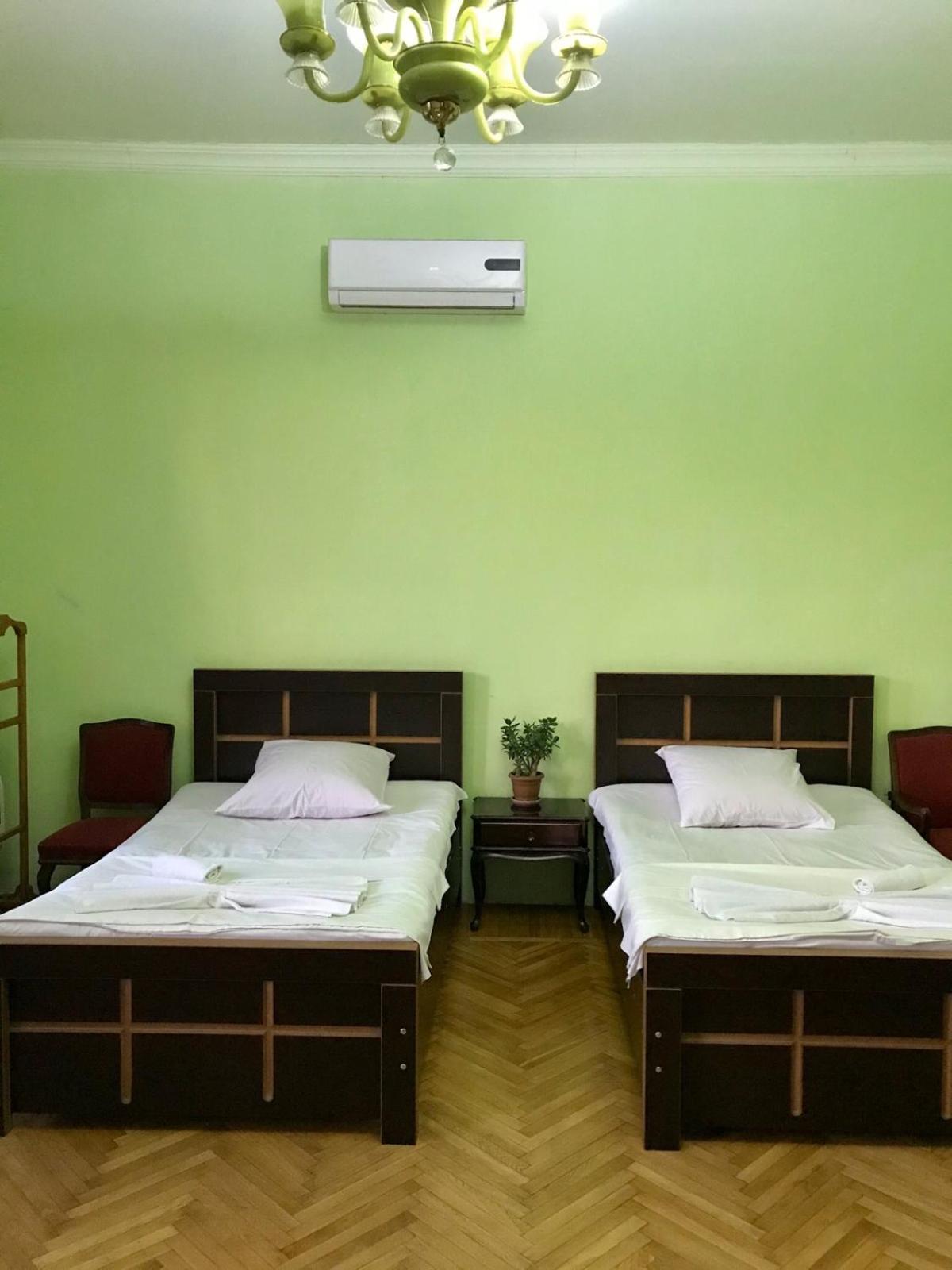 Guest House Nona Kutaisi Ruang foto