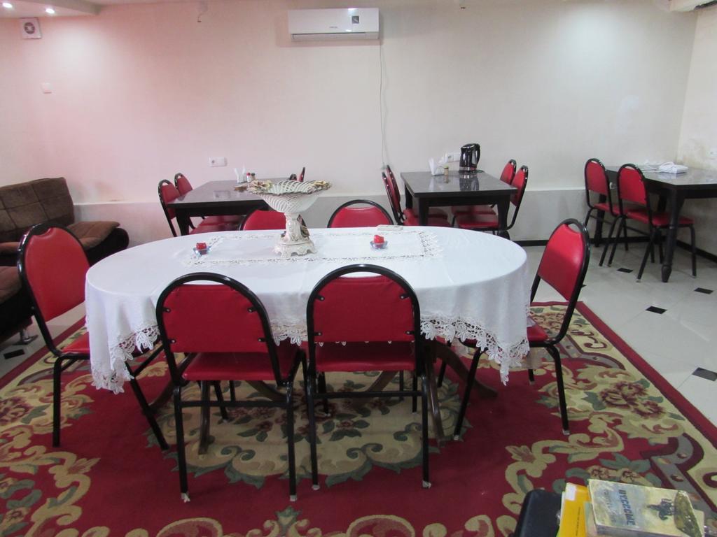 Guest House Nona Kutaisi Bagian luar foto